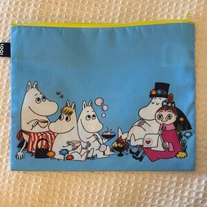 Moomin Characters Cosmetic Travel Bag with Yellow Zipper